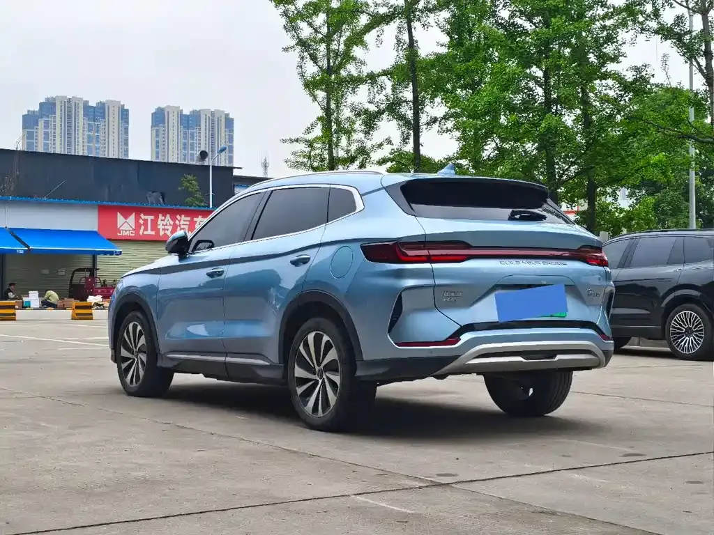 BYD PLUS New Energy — фото 8