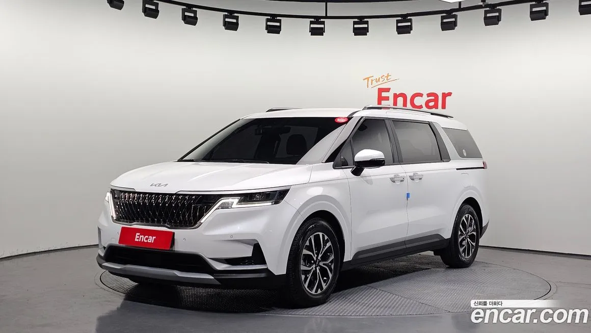 Kia Carnival 2023 из KR, фото 1