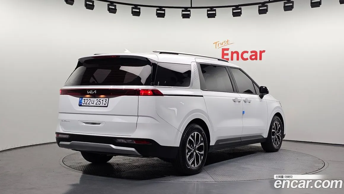 Kia Carnival 2023 из KR, фото 2