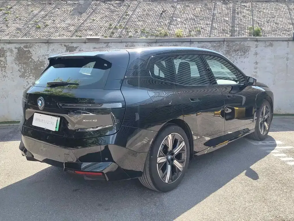 BMW iX — фото 10
