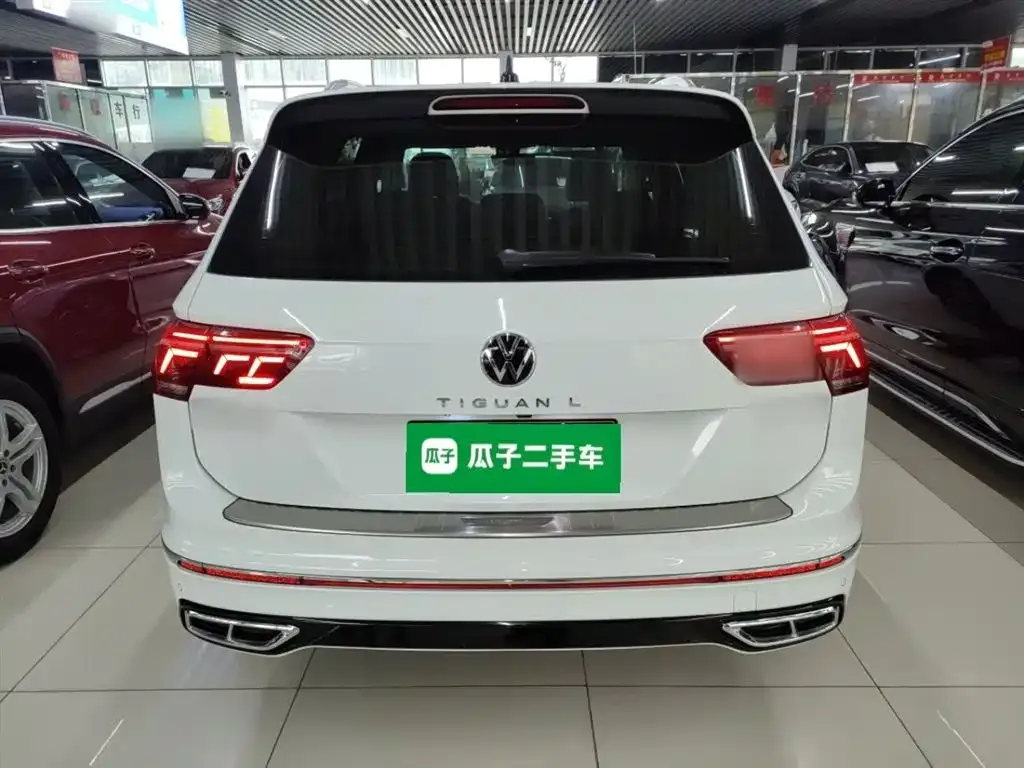 Volkswagen Tiguan L — фото 4