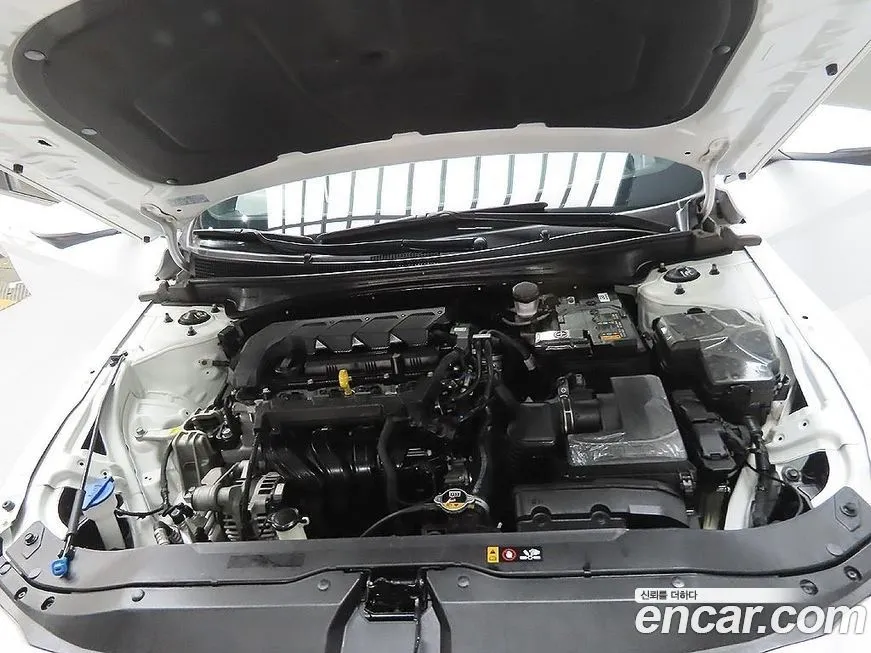 Hyundai AVANTE 2024 из KR, фото 4