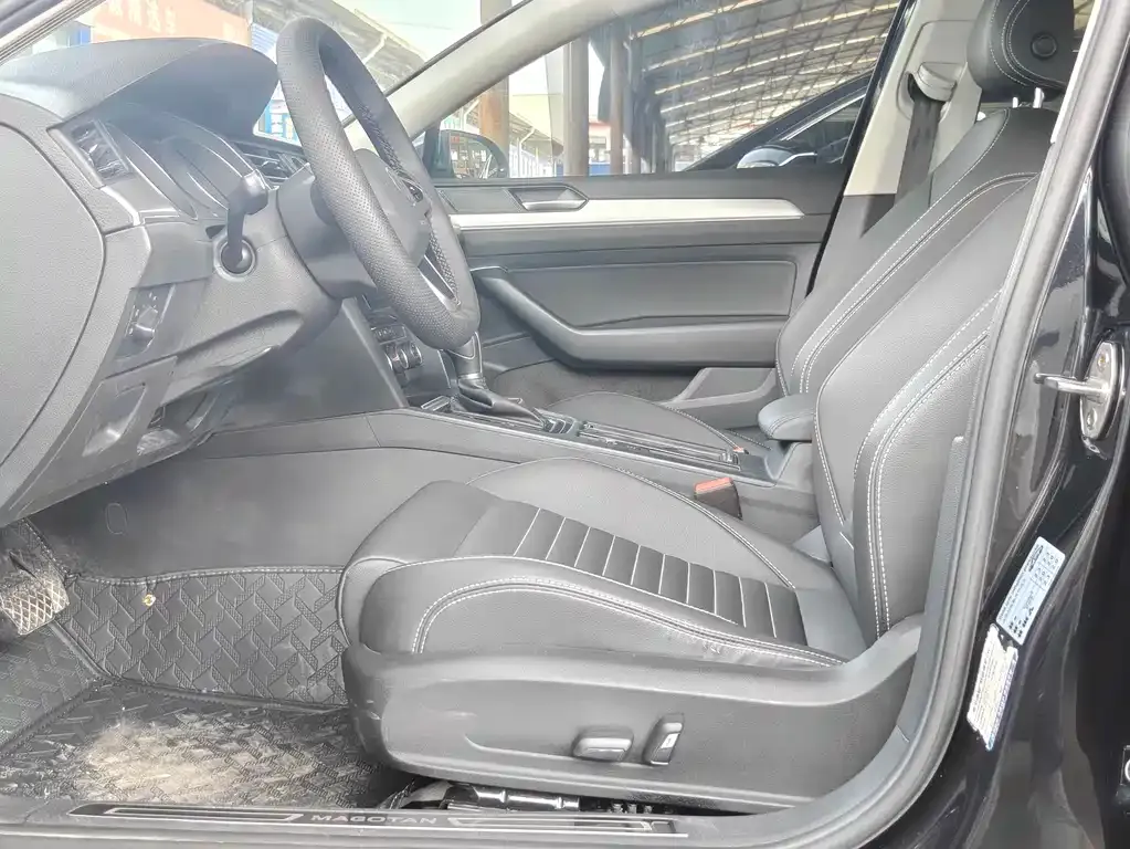 Volkswagen Magotan 2021 из CN, фото 10
