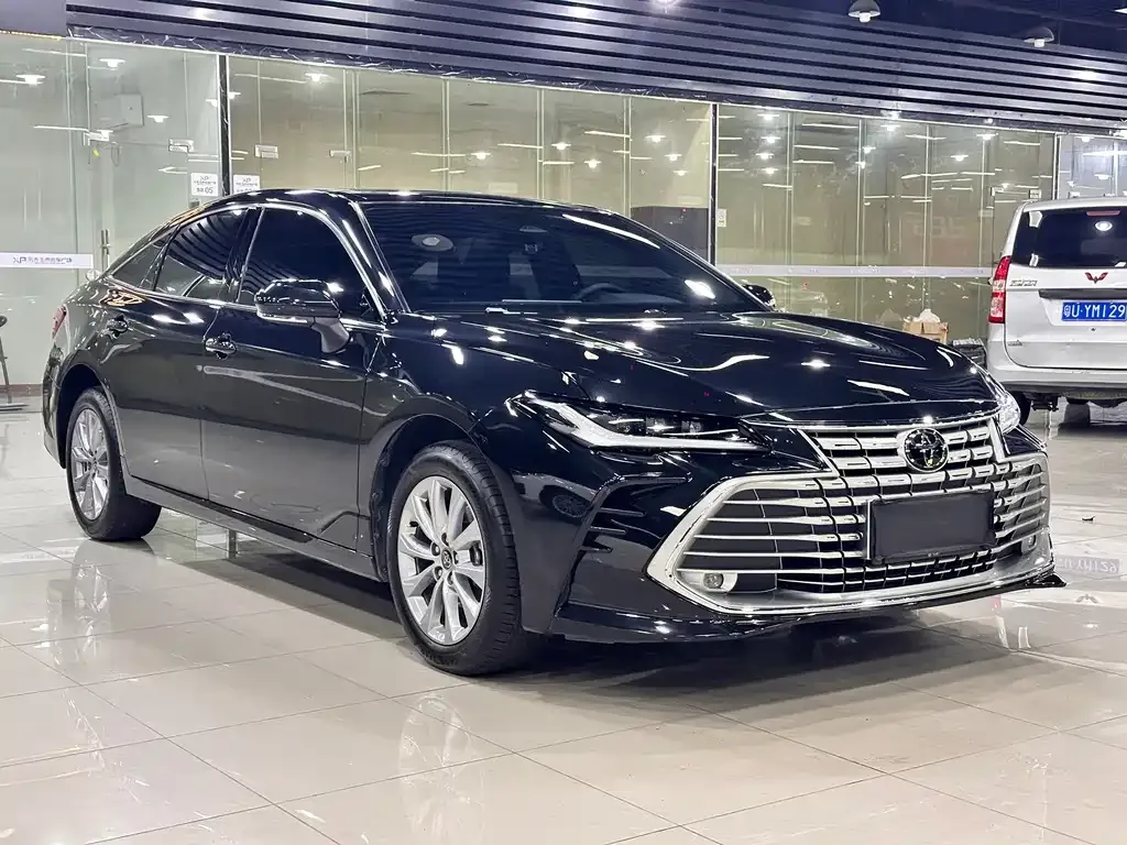 Toyota Avalon — фото 10