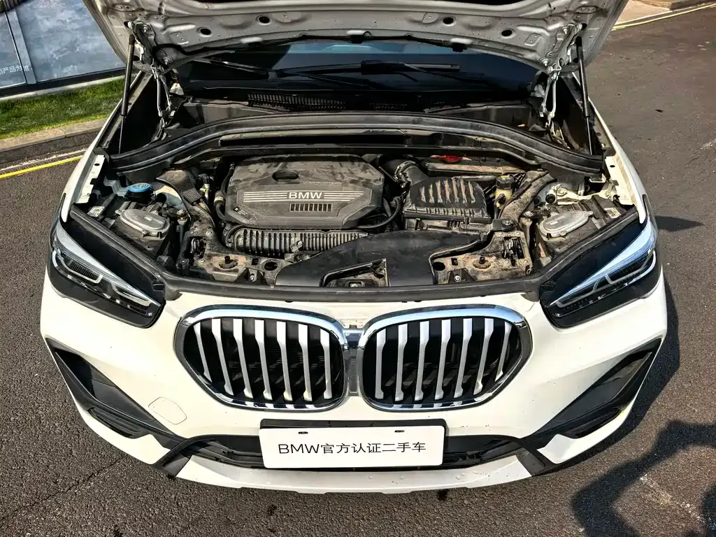 BMW X1 — фото 9