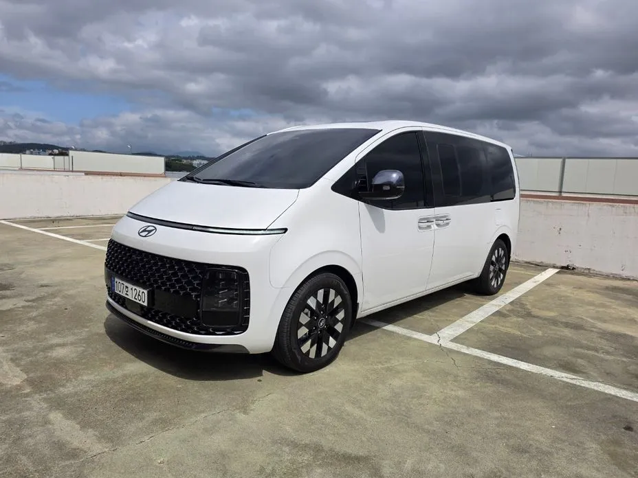 Hyundai Staria — фото 2