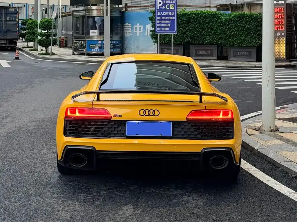 Audi R8 2023 из CN, фото 8