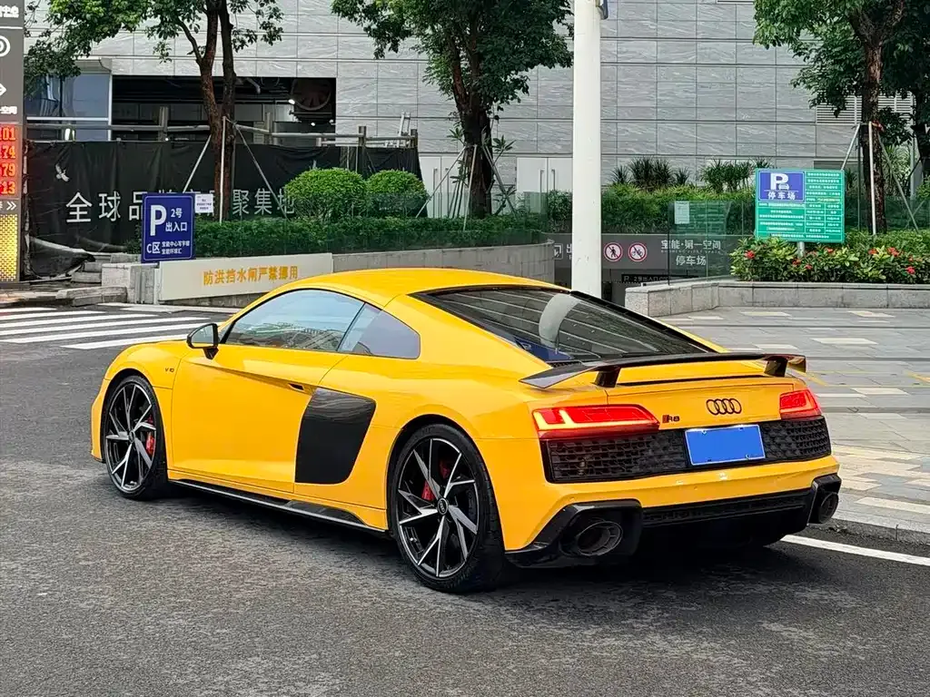 Audi R8 2023 из CN, фото 9