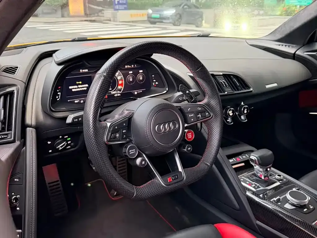 Audi R8 2023 из CN, фото 2
