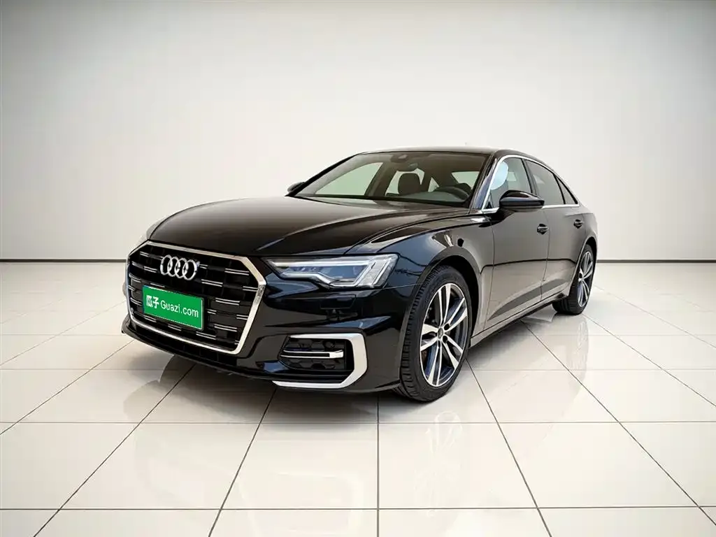 Audi A6L — фото 1