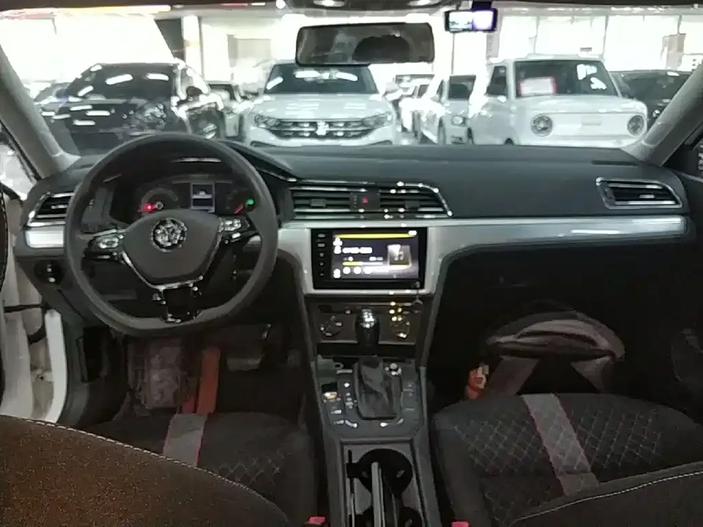 Volkswagen Lamando 2021 из CN, фото 9