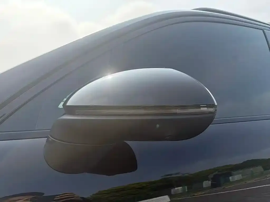 Porsche Cayenne 2025 из CN, фото 2