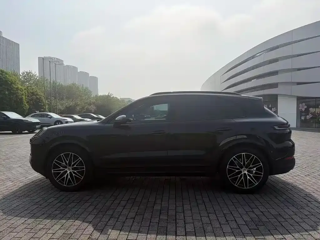 Porsche Cayenne 2025 из CN, фото 3