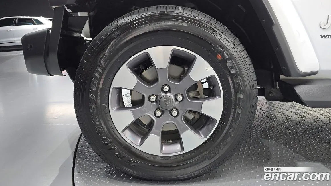 Jeep Wrangler 2021 из KR, фото 8