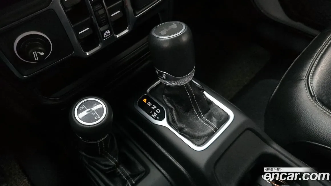Jeep Wrangler 2021 из KR, фото 7