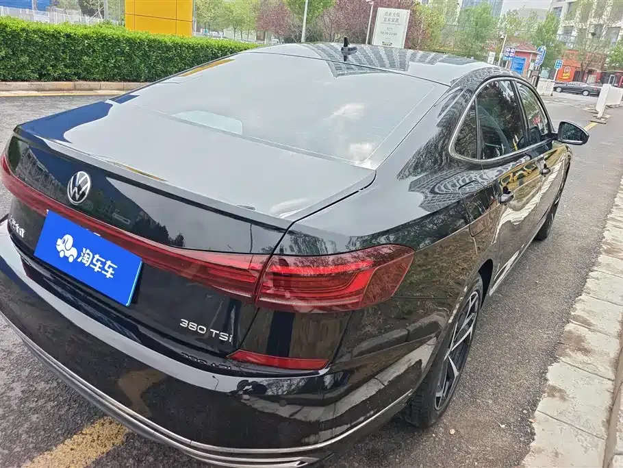 Volkswagen Passat — фото 4