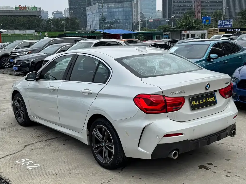 BMW 1 Series 2021 из CN, фото 6