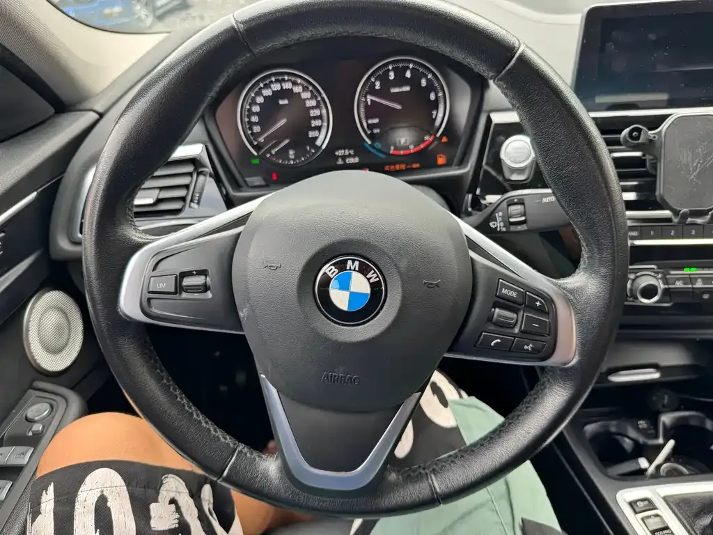 BMW 1 Series 2021 из CN, фото 9