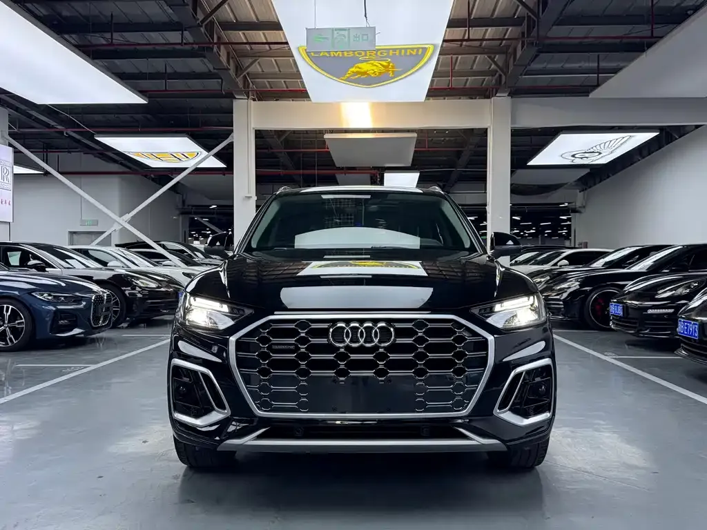 Audi Q5L 2022 из CN, фото 5