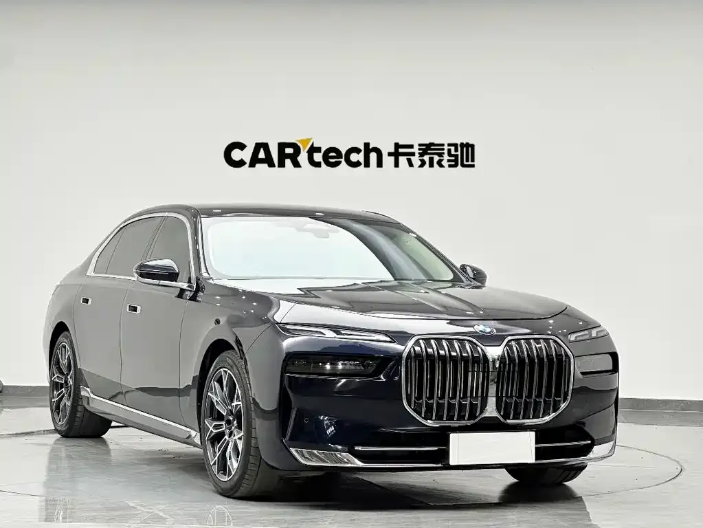 BMW 7 Series — фото 4