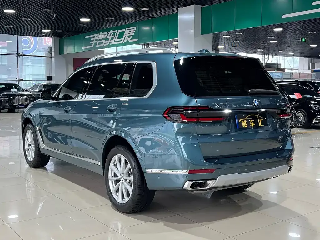 BMW X7 — фото 2