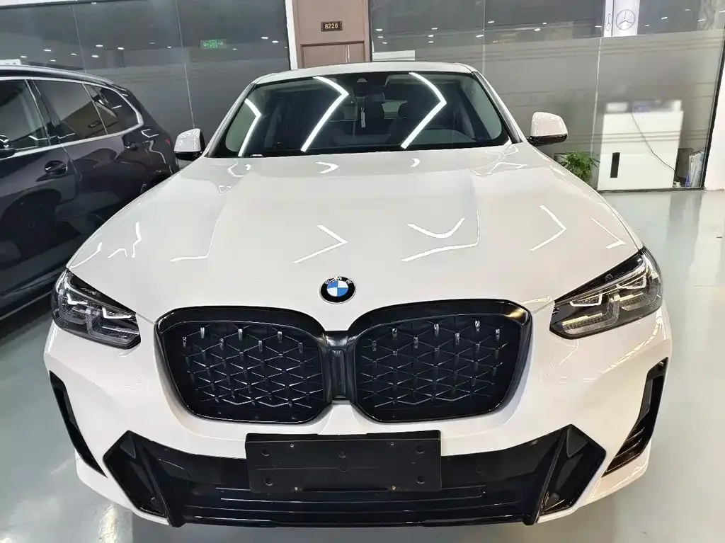 BMW X4 — фото 9