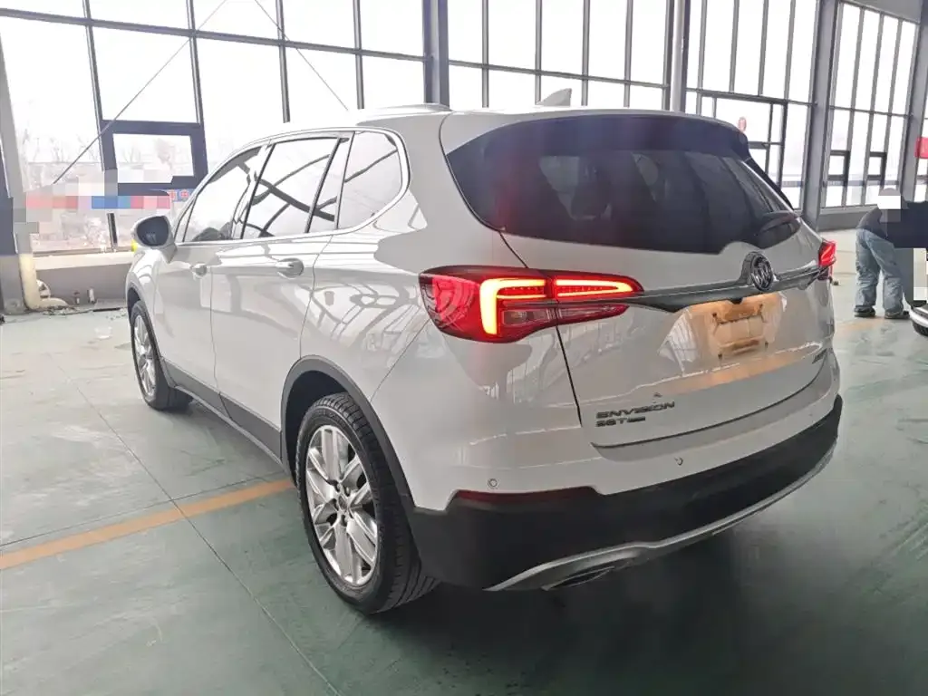 Buick Envision Plus — фото 6