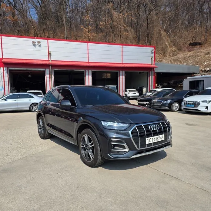 Audi Q5 2022 из KR, фото 2