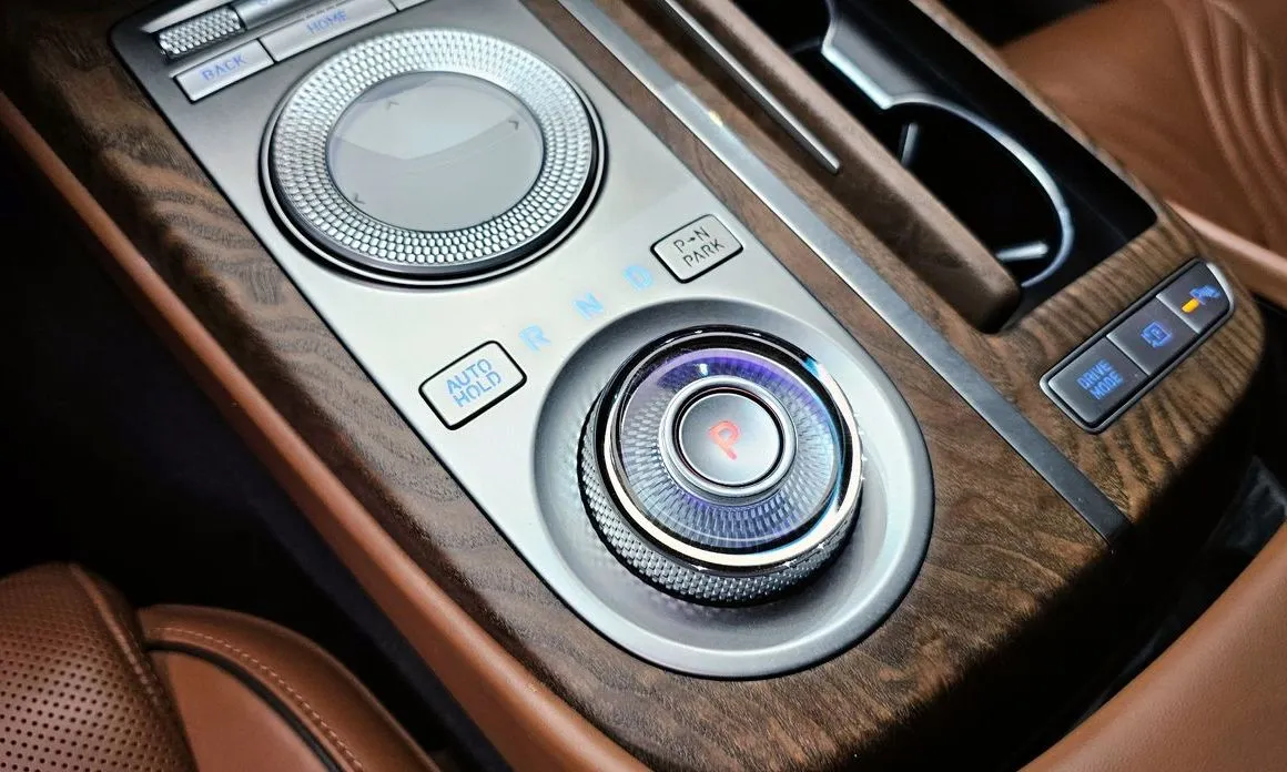 Genesis G80 — фото 10