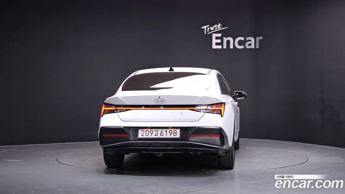 Hyundai AVANTE — фото 2