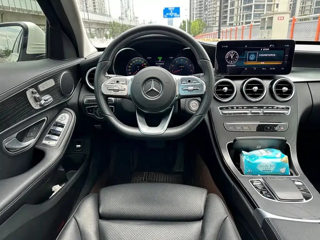 Mercedes-Benz C-Class — фото 10