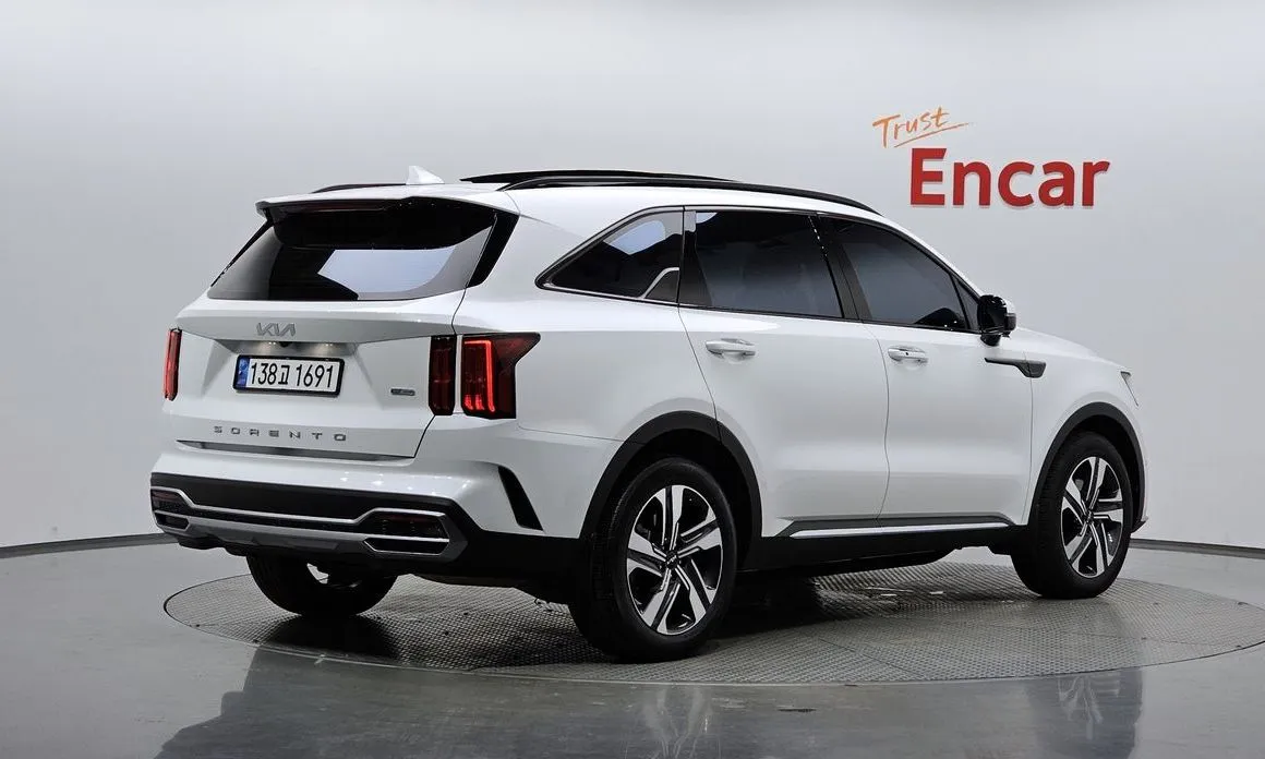 Kia Sorento — фото 5