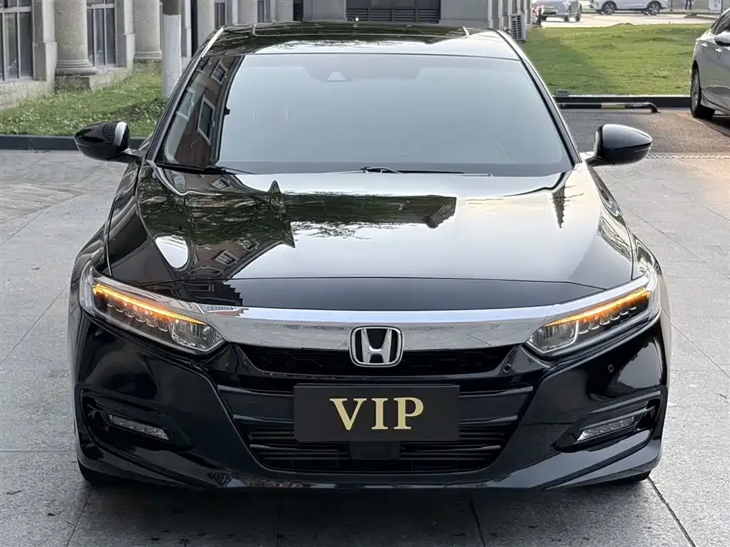 Honda Accord — фото 4