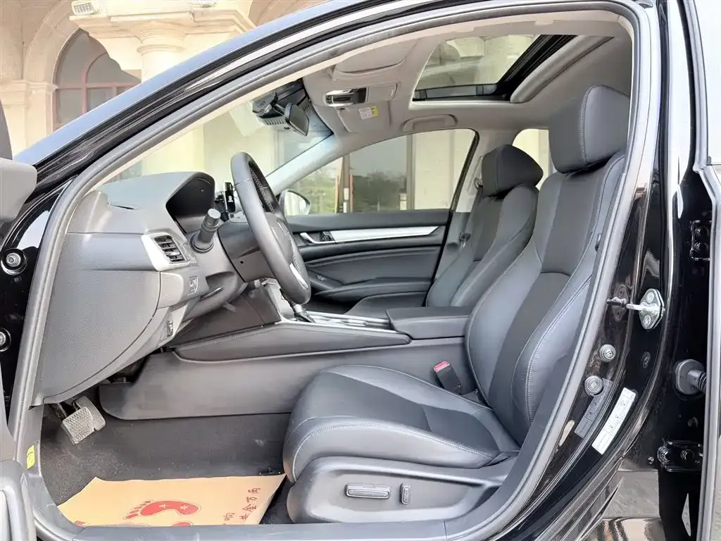 Honda Accord — фото 2