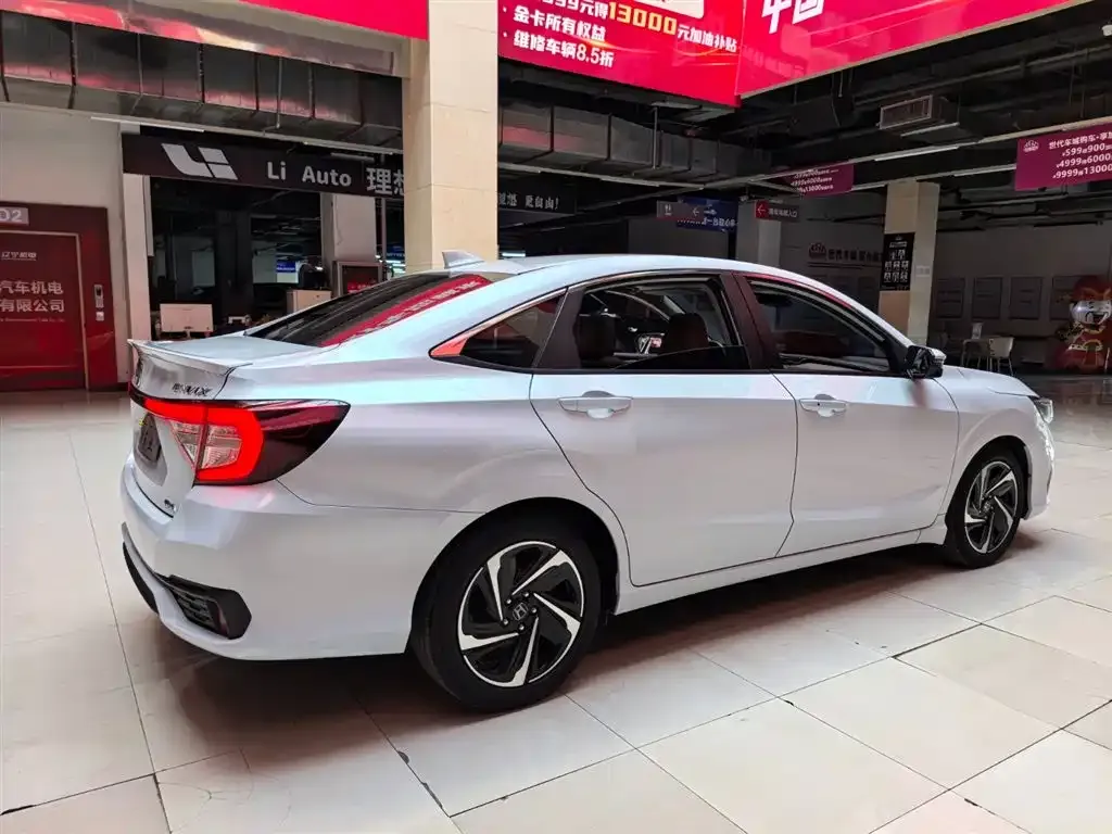 Honda Envix — фото 8