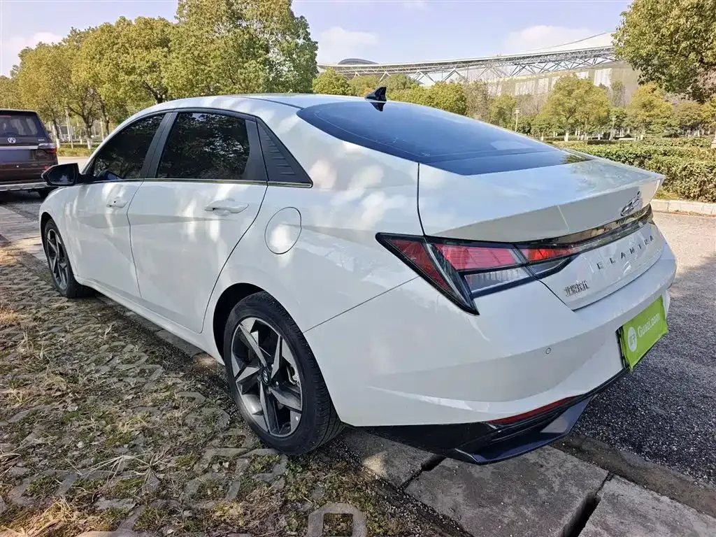 Hyundai Elantra 2023 из CN, фото 10