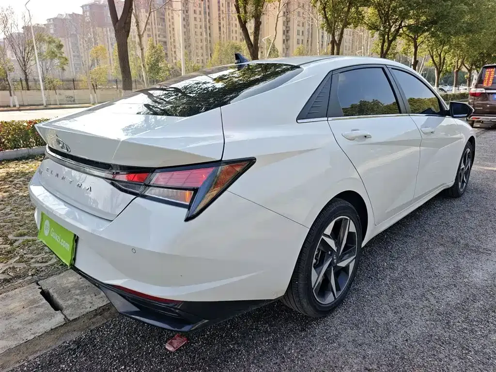 Hyundai Elantra 2023 из CN, фото 8