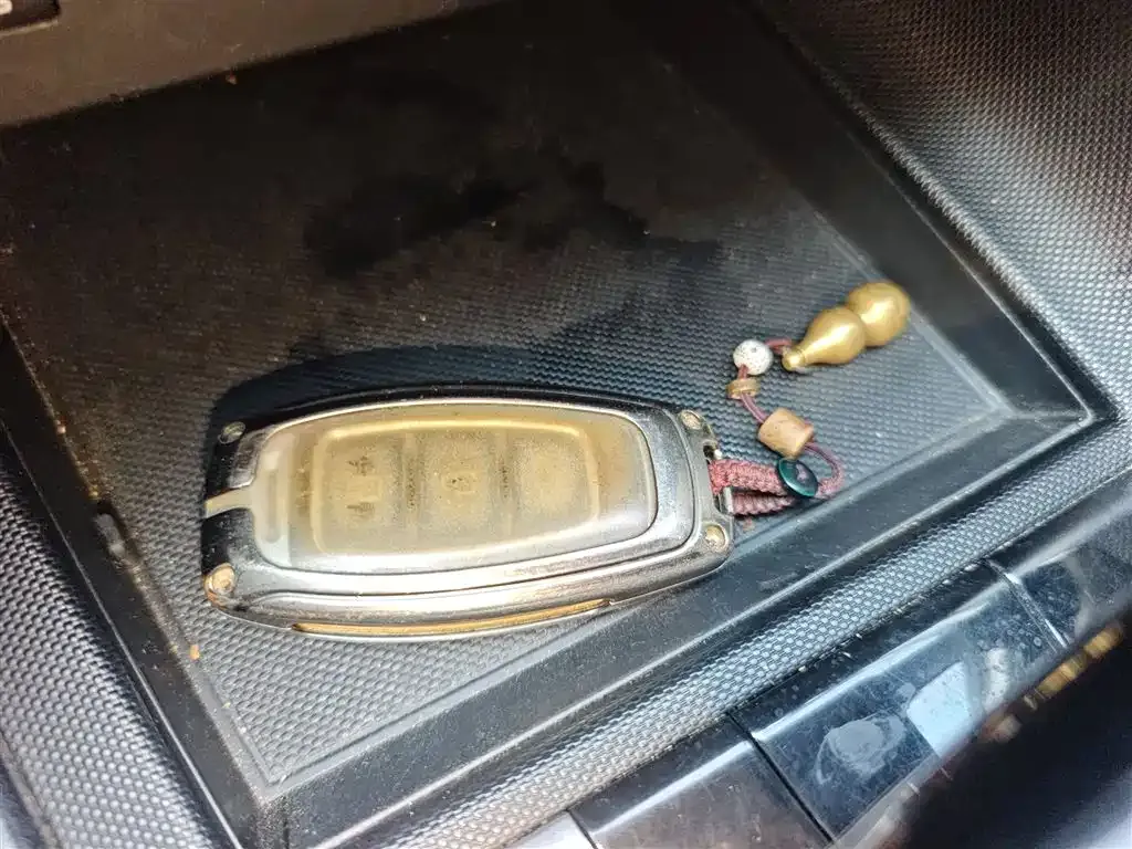 Hyundai Elantra 2023 из CN, фото 3