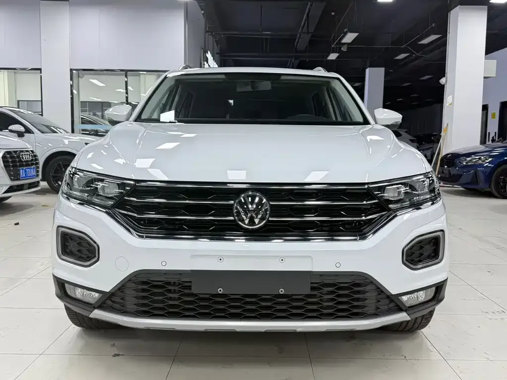 Volkswagen T-Roc — фото 5