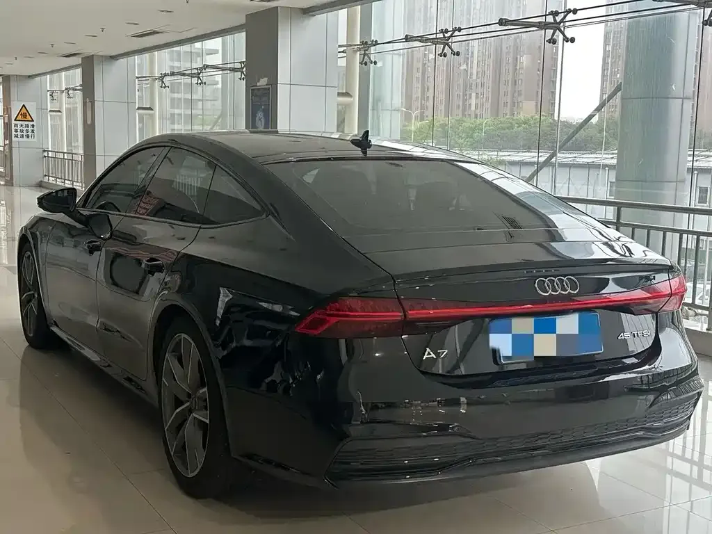 Audi A7 — фото 8