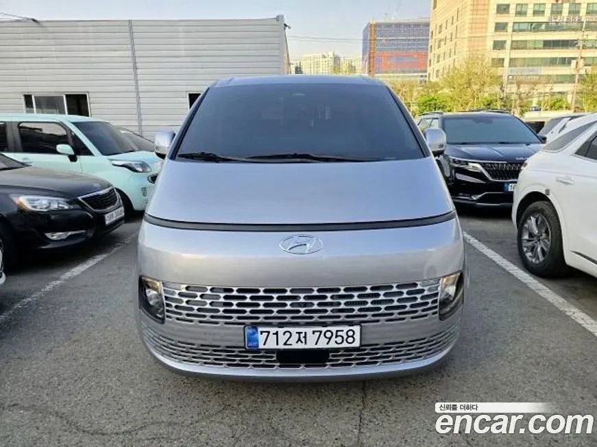 Hyundai Staria 2023 из KR, фото 3
