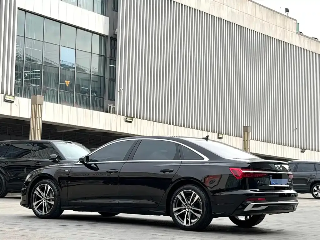 Audi A6L — фото 3