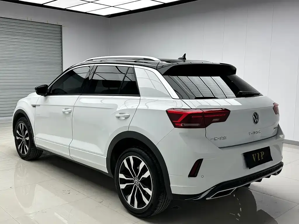 Volkswagen T-Roc — фото 7