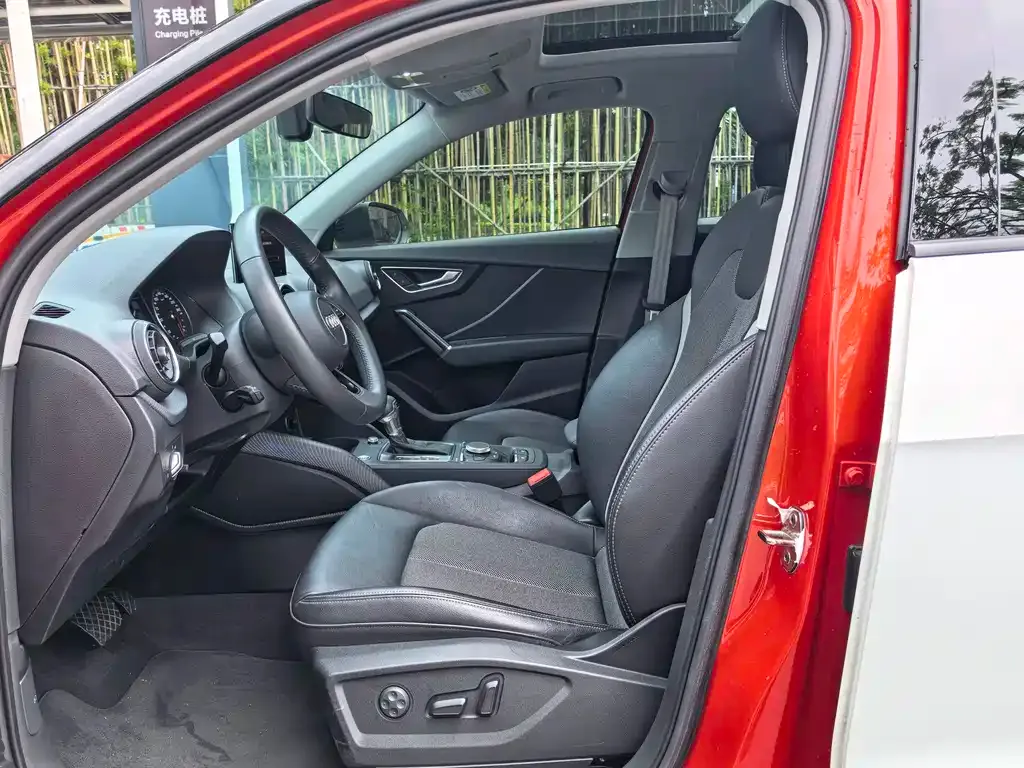 Audi Q2L 2021 из CN, фото 9