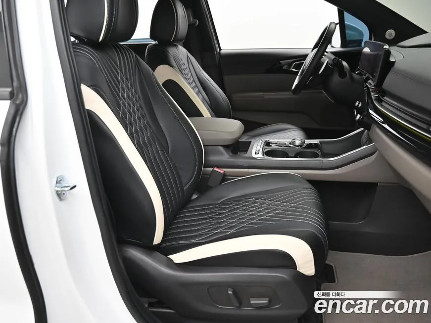Kia Carnival — фото 10