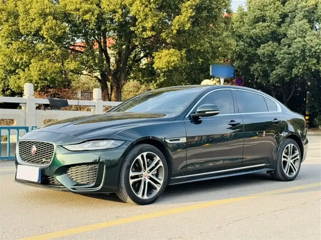 Jaguar XEL — фото 10