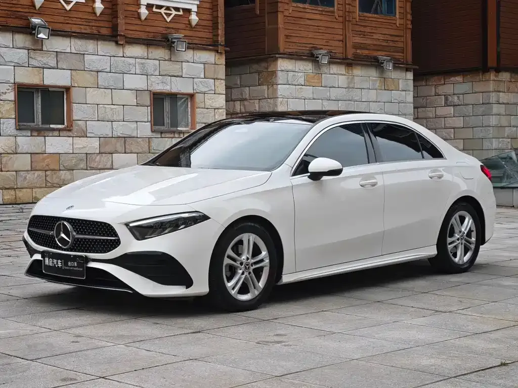 Mercedes-Benz A-Class — фото 1