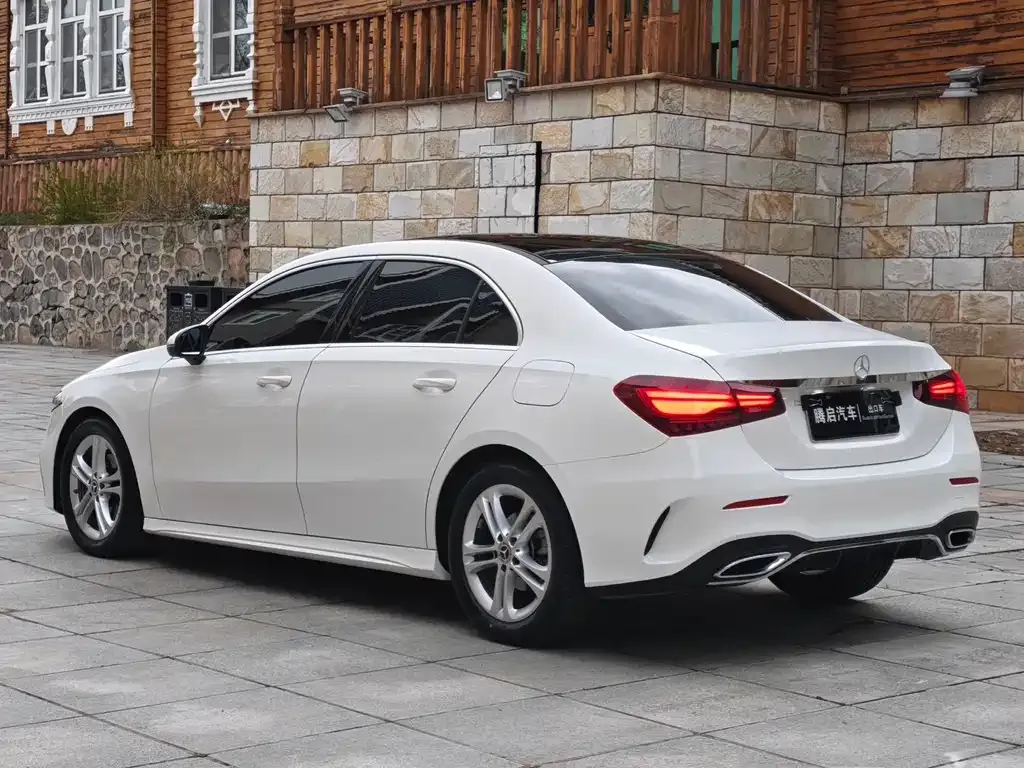Mercedes-Benz A-Class — фото 7