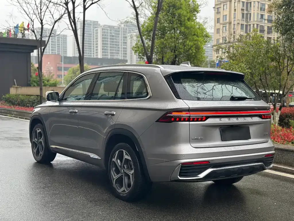Geely Xingyue L — фото 9