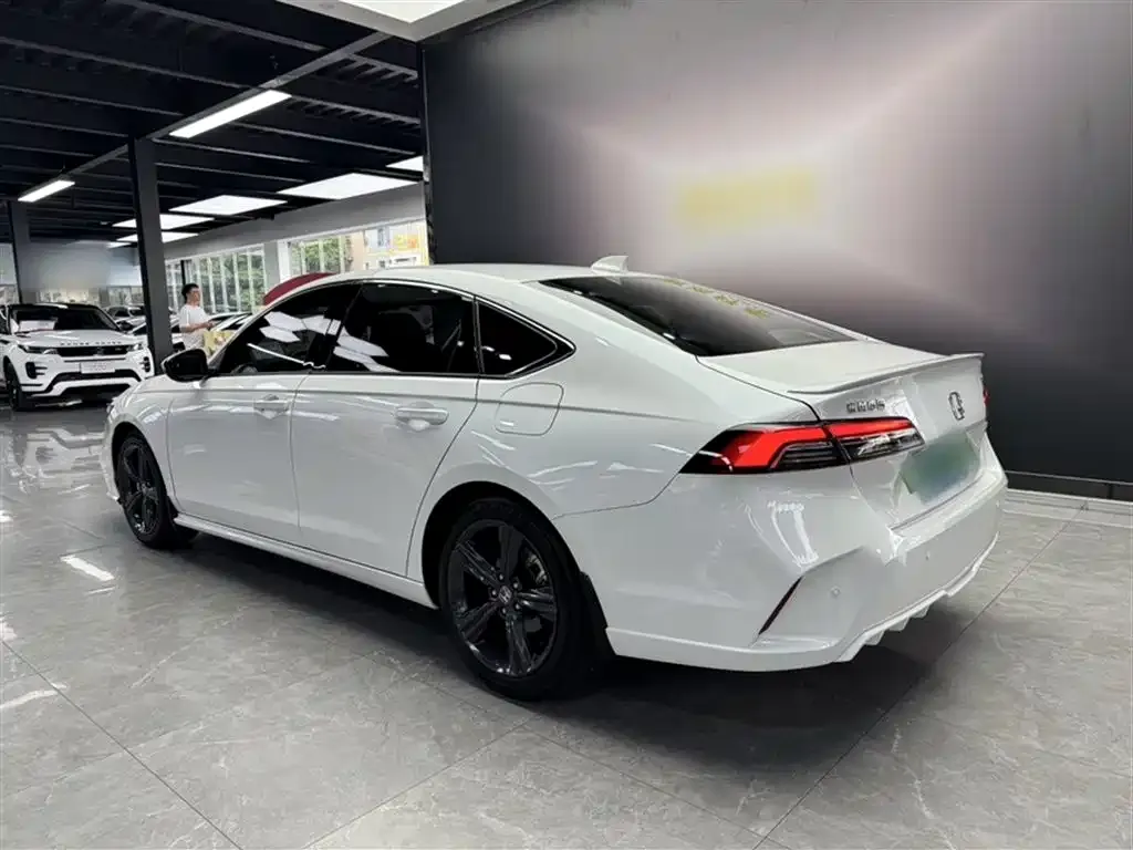 Honda Inspire — фото 10